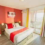 Appart-hotel & Golf Centre 3*