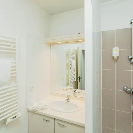 Appart-hotel & Golf Centre 3*