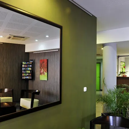 Appart-hotel & Golf Centre 3*
