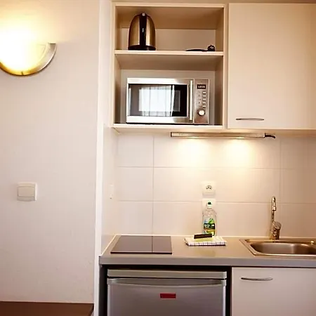 Appart-hotel & Golf Centre Aparthotel 3*