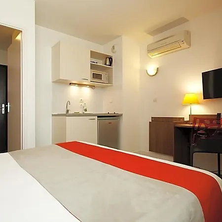 Appart-hotel & Golf Centre Aparthotel 3*
