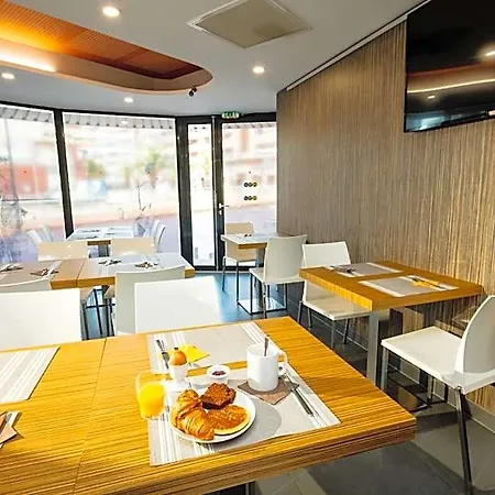 Appart-hotel & Golf Centre 3* Perpignan