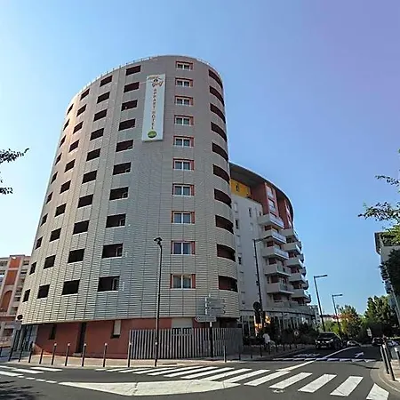 Appart-hotel & Golf Centre Aparthotel 3*