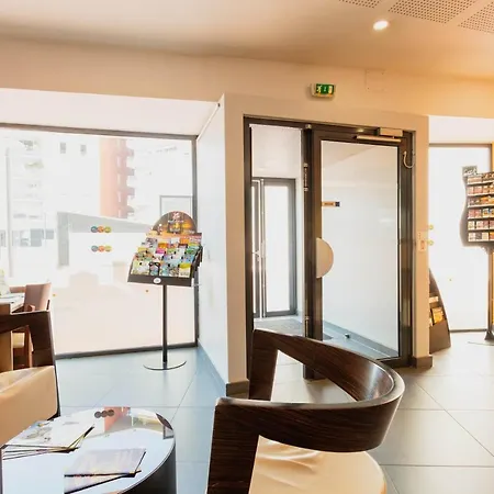 Hotel apartamentowy Appart-hotel & Golf Centre 3*