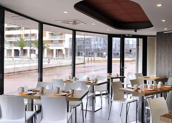 Ξενοδοχείο με διαμερίσματα Appart-hotel & Golf Centre 3*